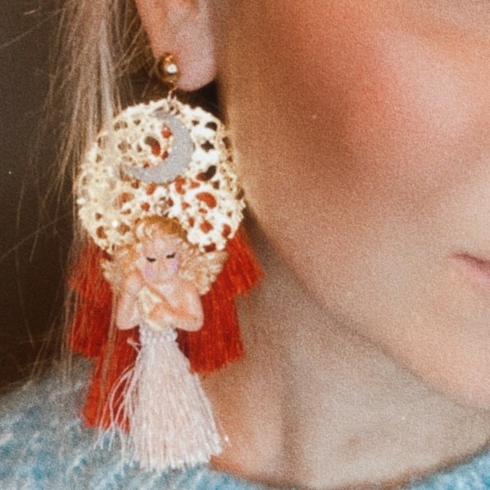 RETRO KITSCH VALENTINE ANGEL CHERUB CUPID STATEMENT EARRINGS - Picture 5 of 5